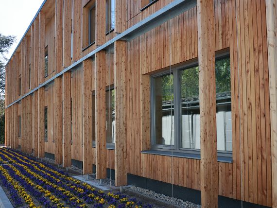 Die neue Demohalle